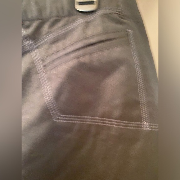 Ladies black Nike capris with roll tab legs and pink trim size M - Picture 8 of 11